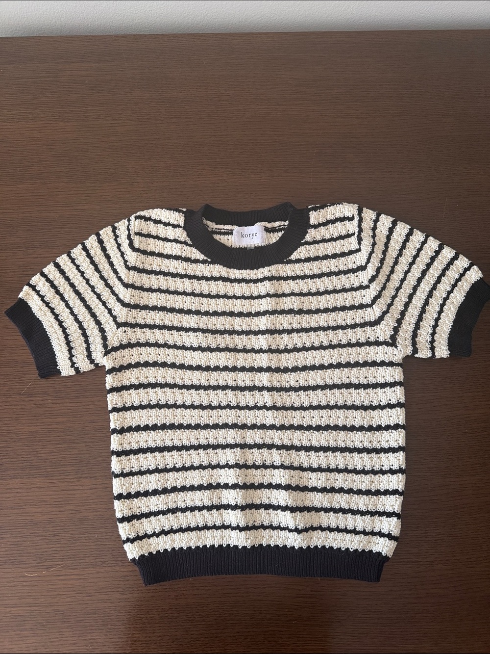 koryo Black & Cream Striped Short Sleeve Crew Sweater